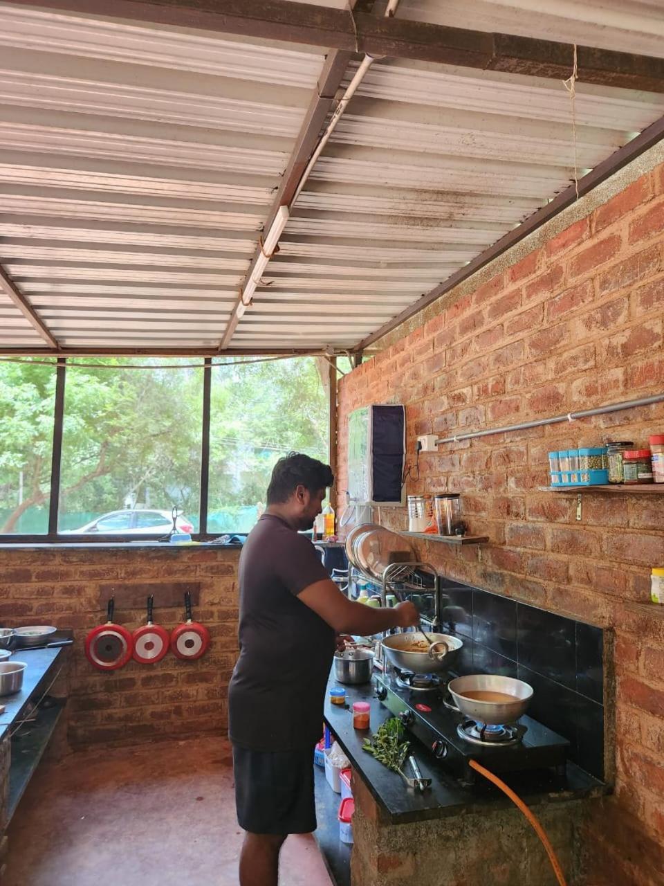 Nebula Nest Cafe & Hostel Auroville Kültér fotó